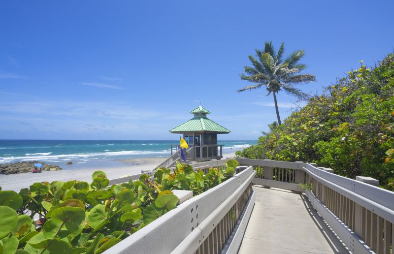 Local Engineered Wood Installation in Boca Raton, FL