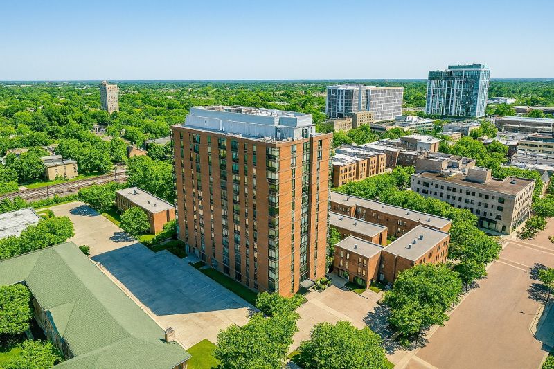 Local Engineered Wood Installation in Oak Park, IL
