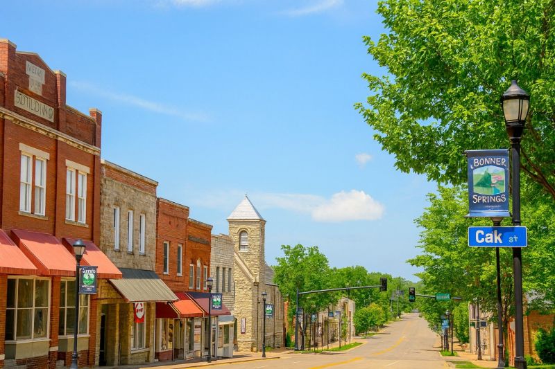 Local Linoleum Floor Installation in Bonner Springs, KS