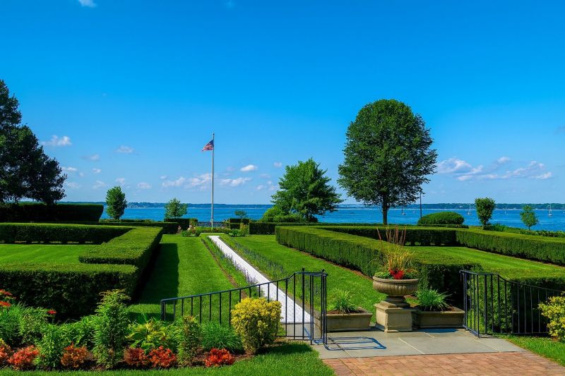 Local Luxury Vinyl Tile Installation in Great Neck, NY